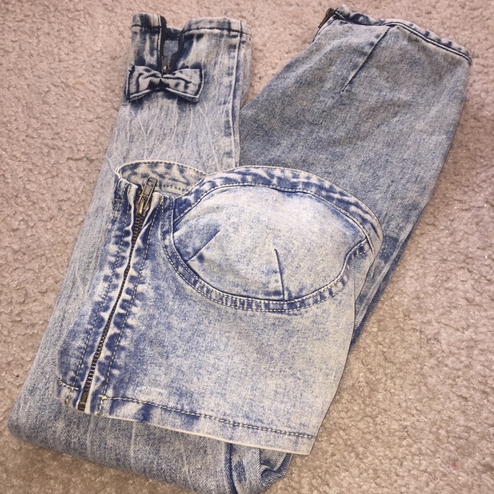 NWT F21 Acid Wash Cropped Top